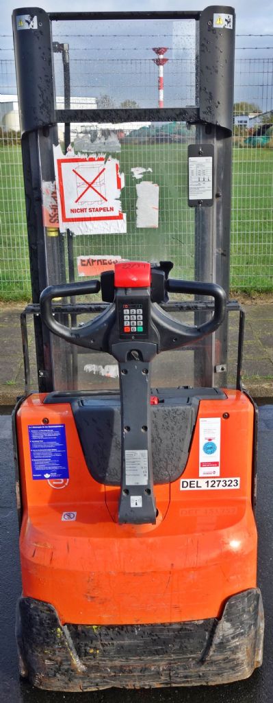 BT SWE 140 L Deichselstapler www.kb-stapler.com BT SWE 140 L Deichselstapler www.kb-stapler.com