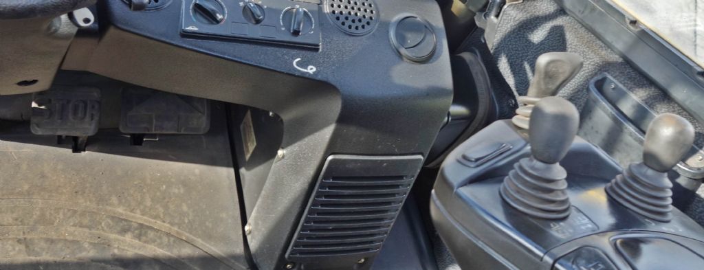 Linde H 50 D-02/600 Dieselstapler www.kb-stapler.com Linde H 50 D-02/600 Dieselstapler www.kb-stapler.com