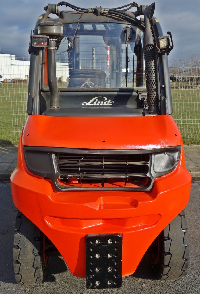 Linde H 50 D-02/600 Dieselstapler www.kb-stapler.com Linde H 50 D-02/600 Dieselstapler www.kb-stapler.com