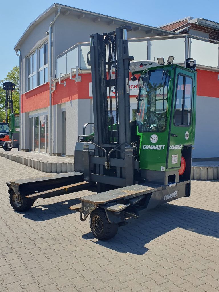 Combilift-C4500G/135/45ST-Vierwege Seitenstapler-www.kirchner-gabelstapler.de