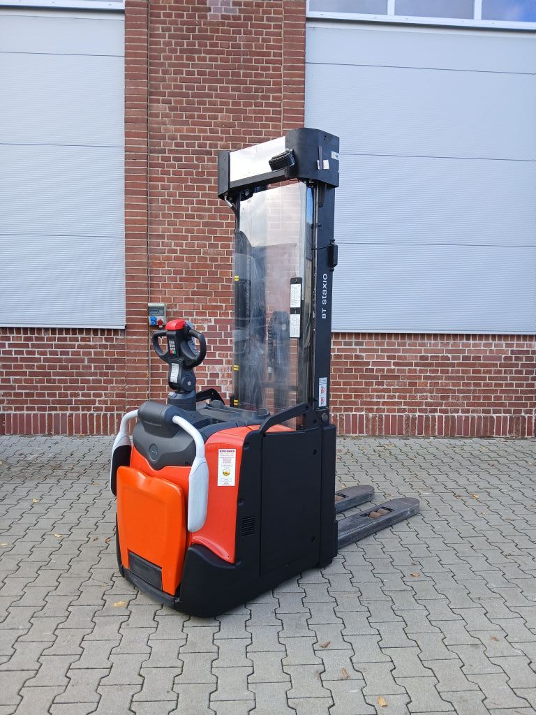 BT-SPE160L-Hochhubwagen www.kirchner-gabelstapler.de