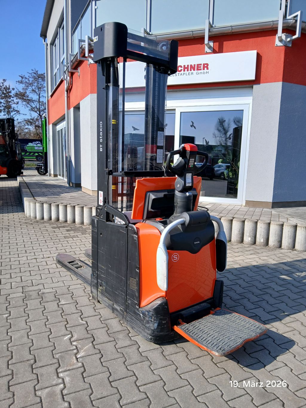 BT SPE160L Hochhubwagen kirchnerpartner.de