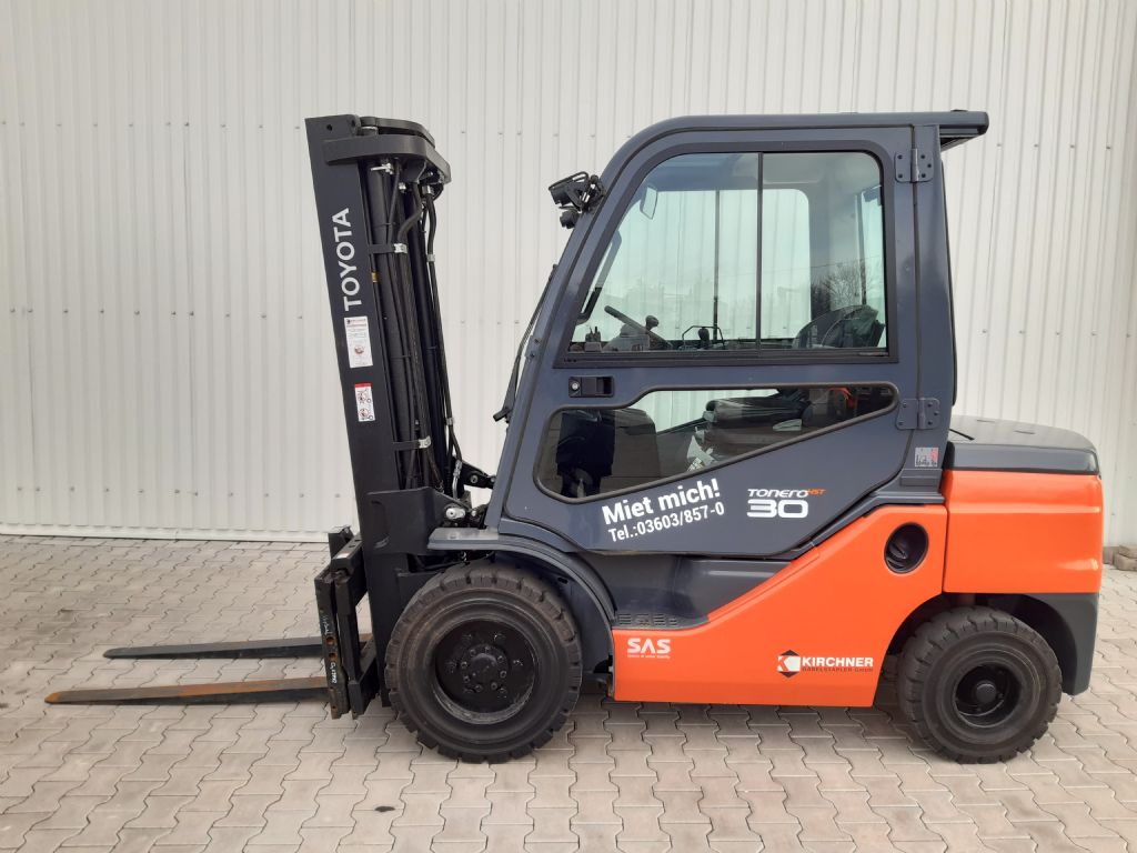 Toyota 56-8FD30F Dieselstapler kirchnerpartner.de