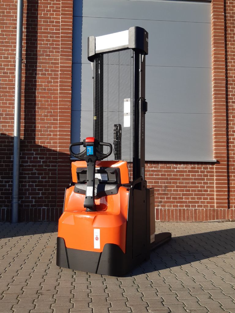 BT SWE160L Hochhubwagen kirchnerpartner.de