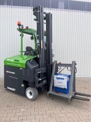 Combilift-CBE3000-Vierwege Seitenstapler www.kirchner-gabelstapler.de