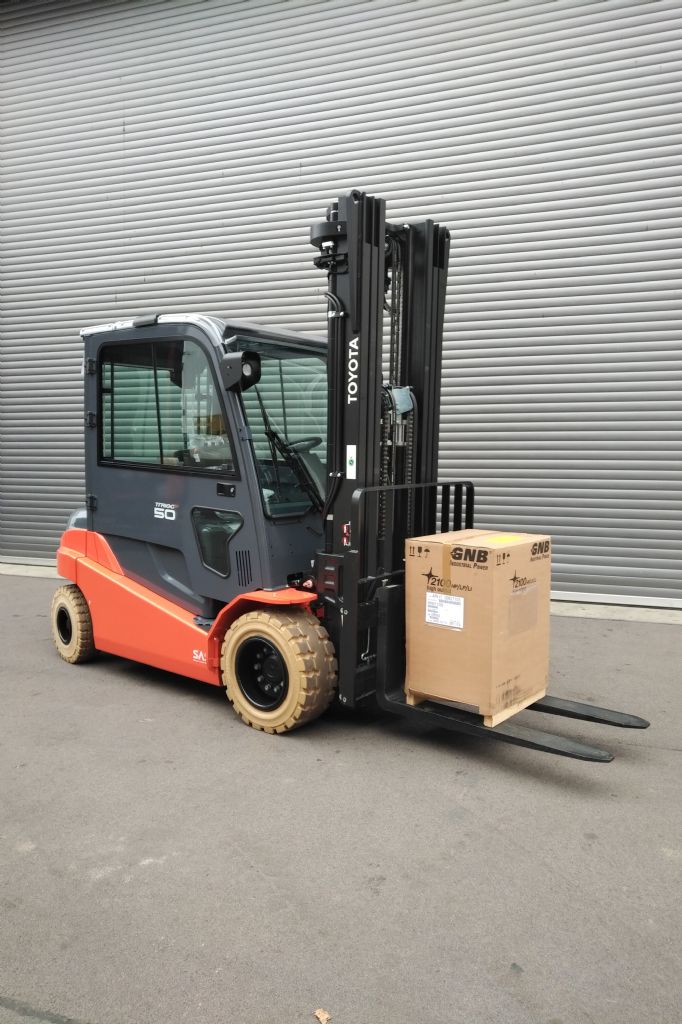 Toyota 8FBMT50 Elektro 4 Rad-Stapler kirchnerpartner.de