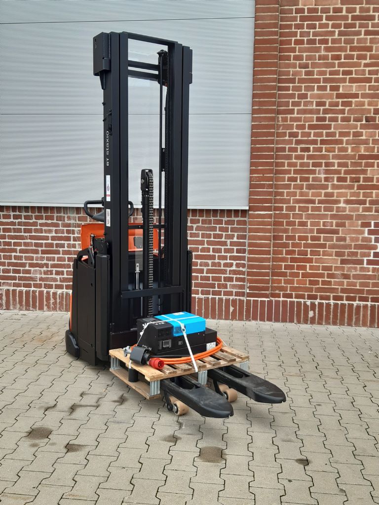 BT-SWE160L (Lithium ION)-Hochhubwagen www.kirchner-gabelstapler.de