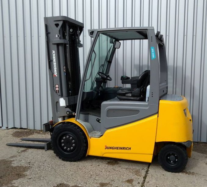 Jungheinrich EFG 540 K 550 DZ Elektro 4 Rad-Stapler kirchnerpartner.de