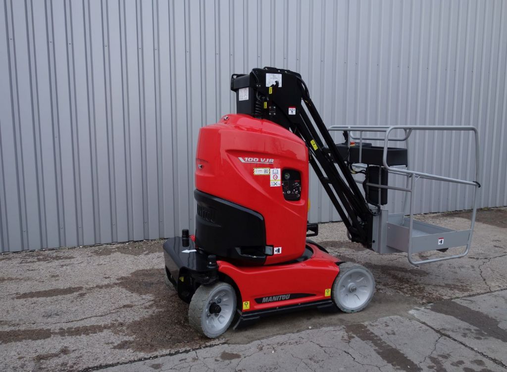 Manitou-100 VJR-Teleskopmastbhne www.kirchner-gabelstapler.de