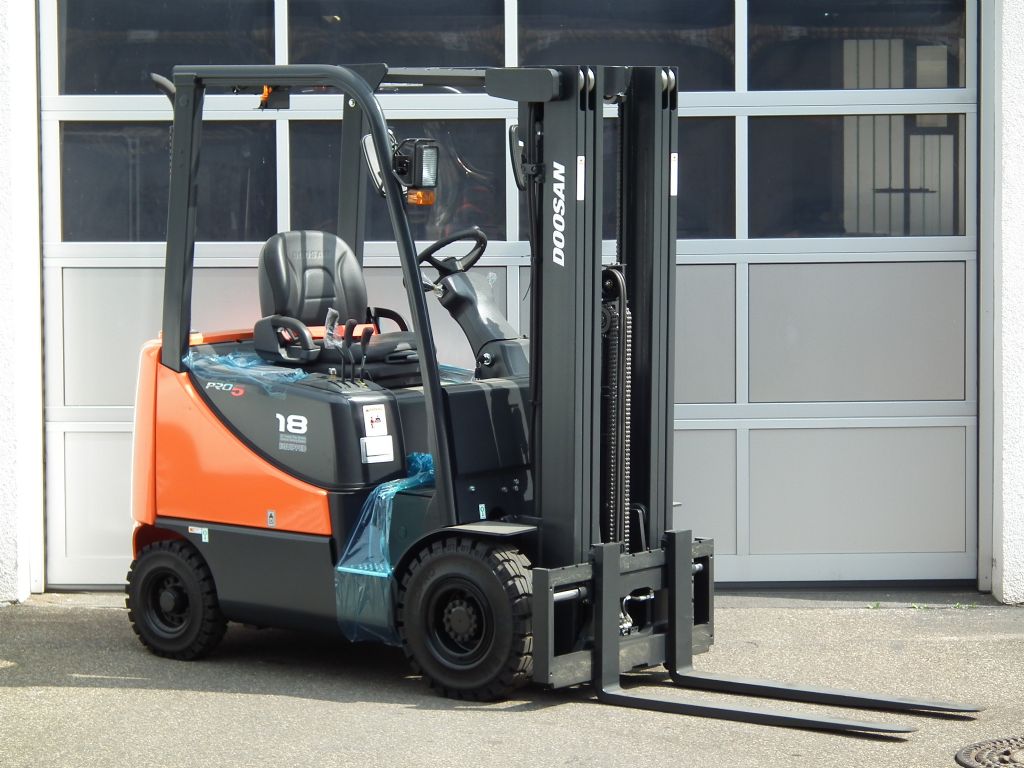 Doosan-D18S-5-Dieselstapler-www.kloz-stapler.de Doosan-D18S-5-Dieselstapler-www.kloz-stapler.de