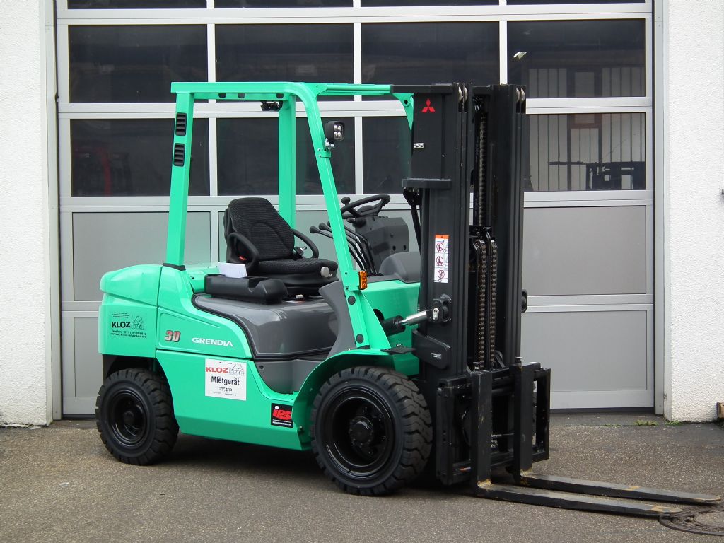 Mitsubishi-FD30N-Dieselstapler-www.kloz-stapler.de Mitsubishi-FD30N-Dieselstapler-www.kloz-stapler.de