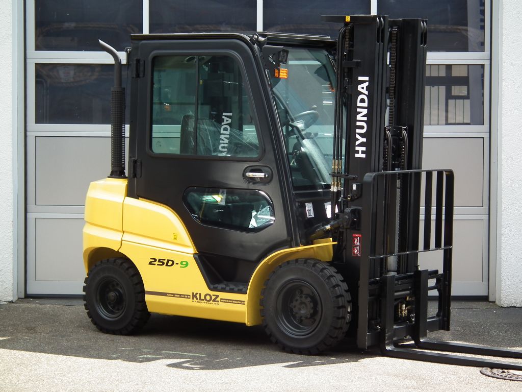 Hyundai-25D-9-Dieselstapler-www.kloz-stapler.de Hyundai-25D-9-Dieselstapler-www.kloz-stapler.de