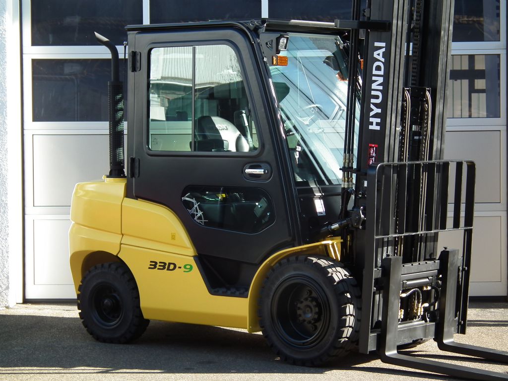Hyundai-33D-9-Dieselstapler-www.kloz-stapler.de Hyundai-33D-9-Dieselstapler-www.kloz-stapler.de