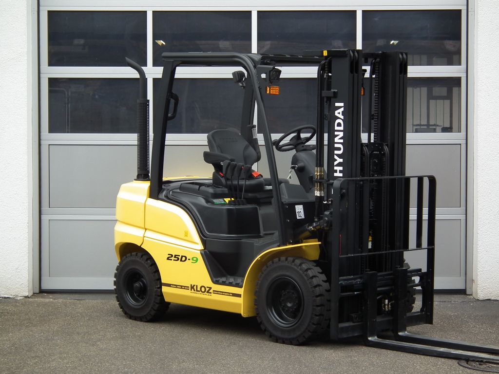 Hyundai-25D-9-Dieselstapler-www.kloz-stapler.de Hyundai-25D-9-Dieselstapler-www.kloz-stapler.de