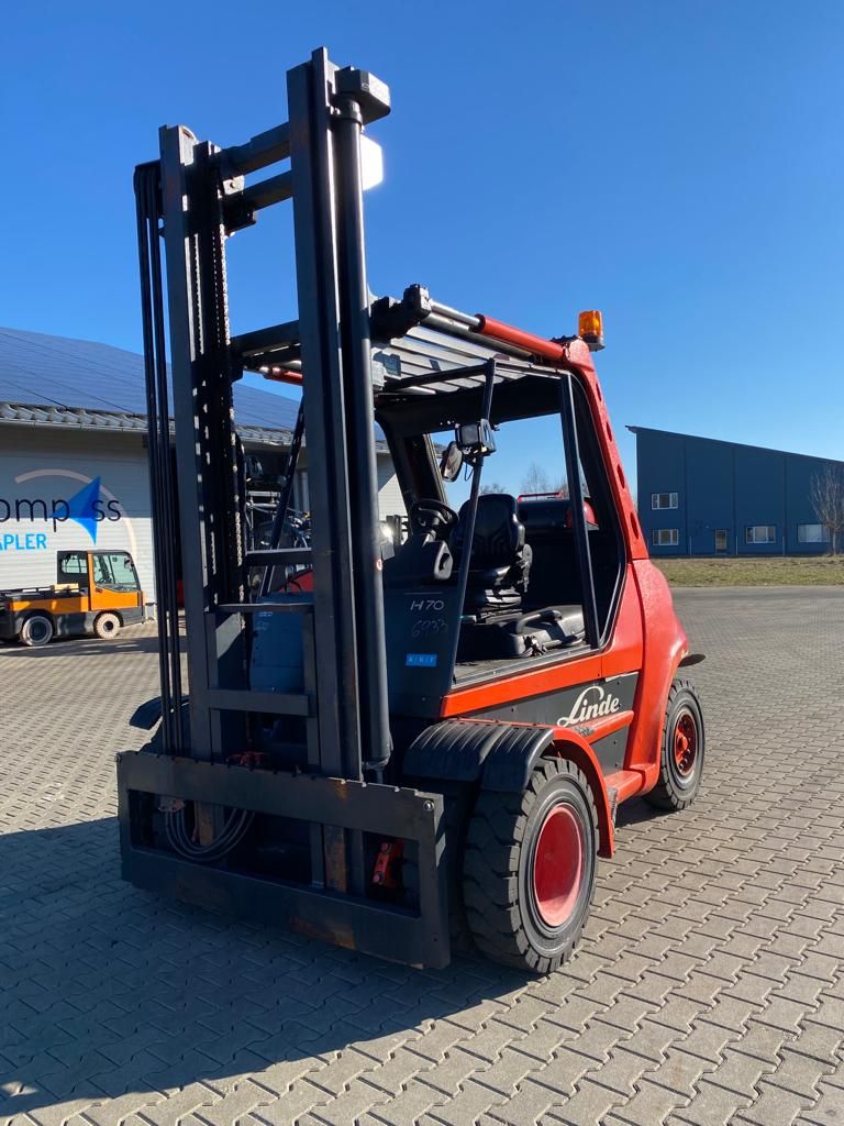 Linde H 70 T/353-03 Treibgasstapler www.kompass-stapler.de