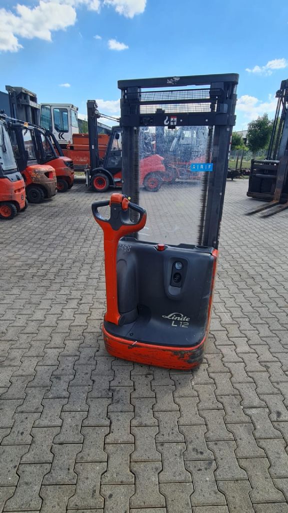 Linde L 12/1172 Stoccatore www.kompass-stapler.de