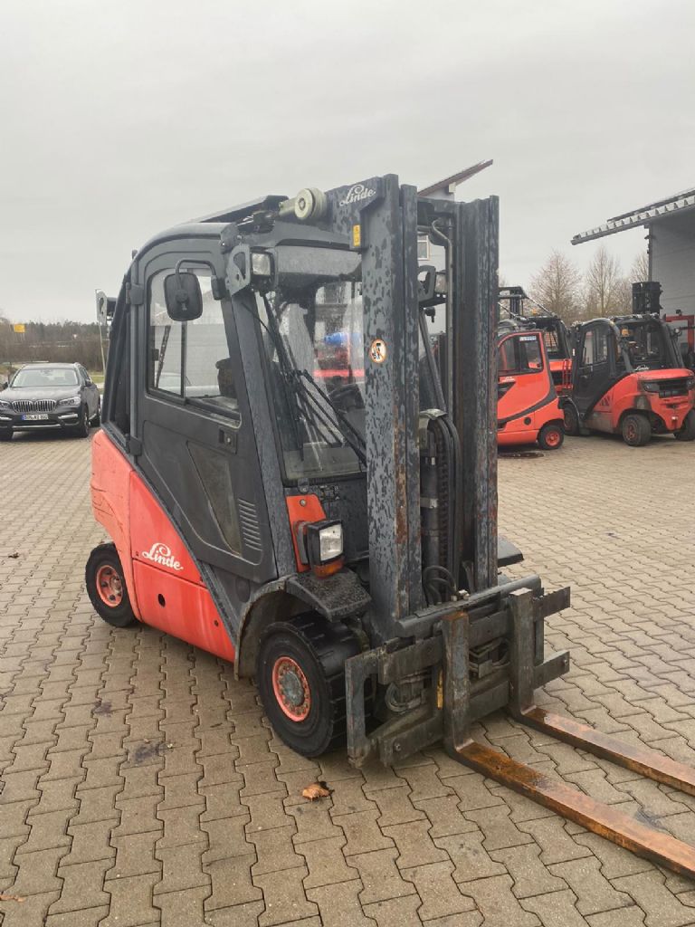 Linde H 25 T/392 Treibgasstapler www.kompass-stapler.de