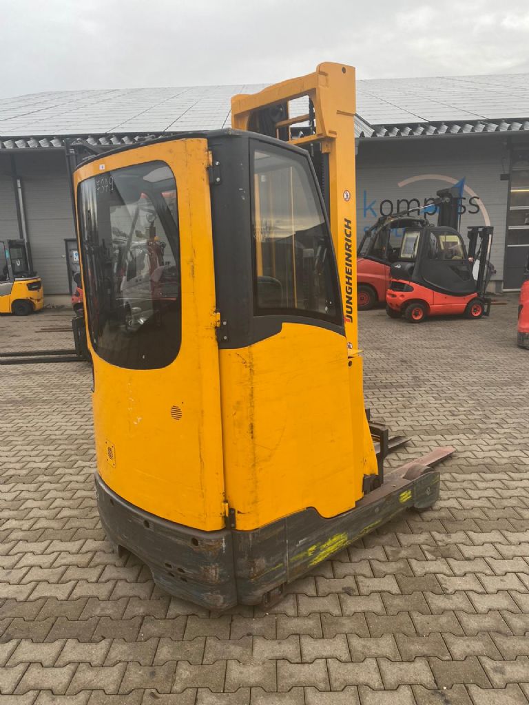 Jungheinrich ETV 214 Schubmaststapler www.kompass-stapler.de