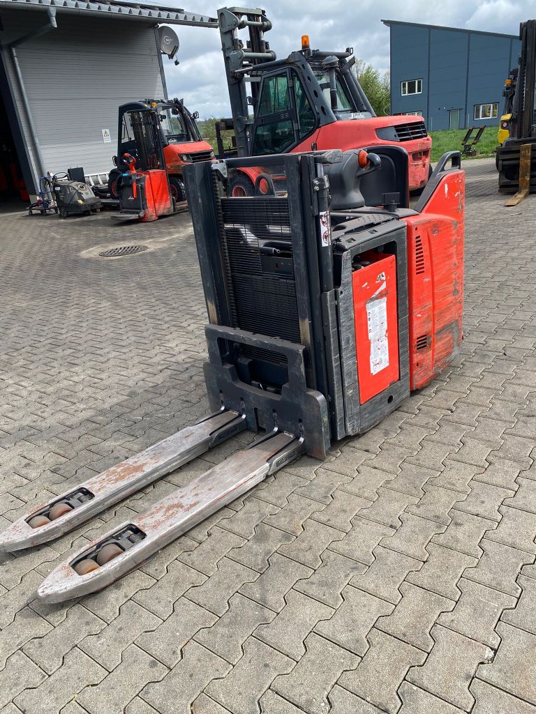 Linde D 12 SP Apilador elctrico www.kompass-stapler.de