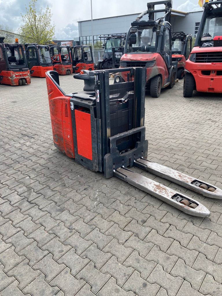 Linde D 12 SP Hochhubwagen www.kompass-stapler.de