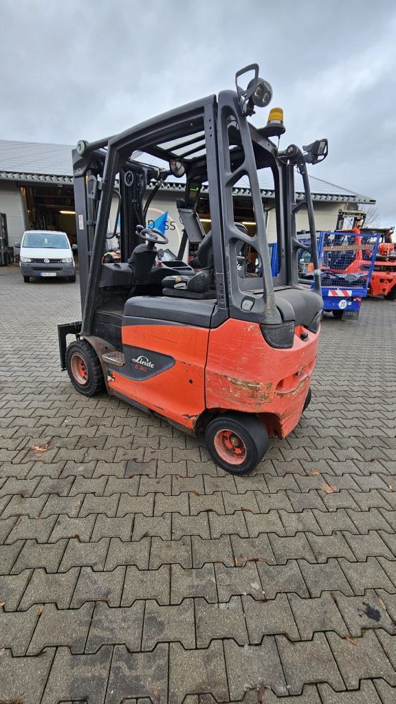 Linde E 30 H-01/600 Elektro 4 Rad-Stapler www.kompass-stapler.de