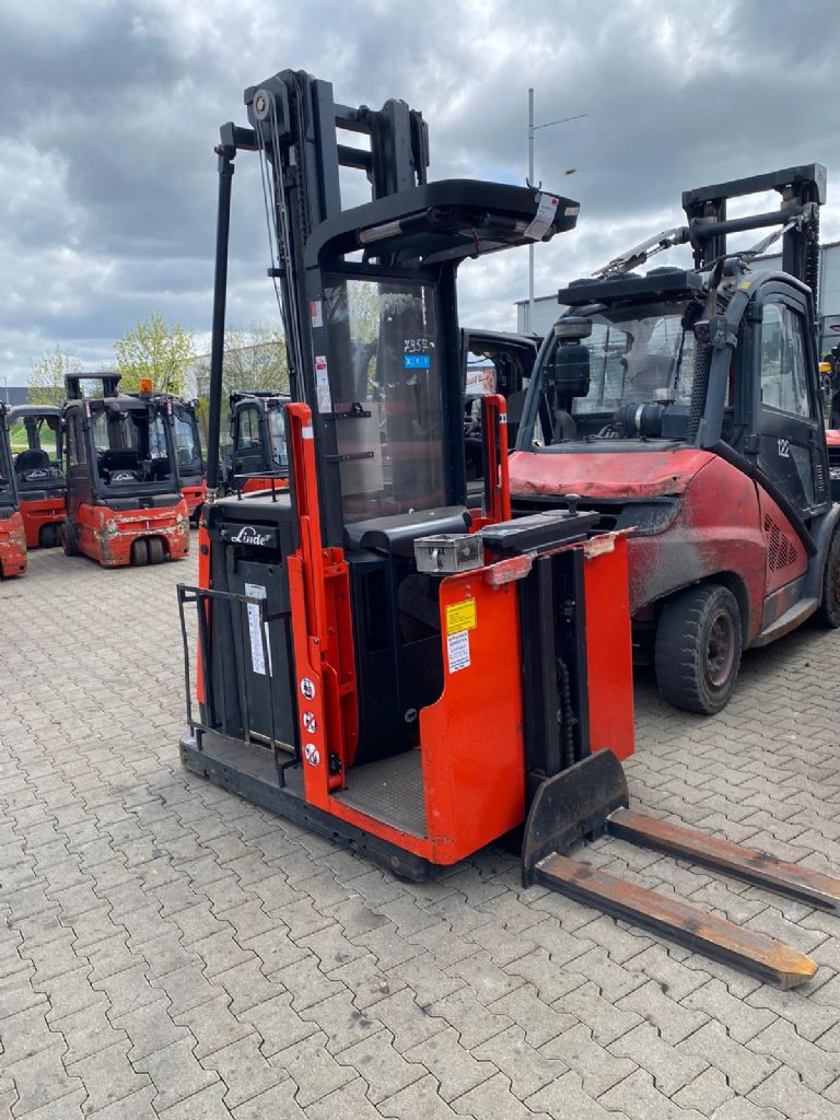 Linde V 11 015 Mittelhubkommissionierer www.kompass-stapler.de