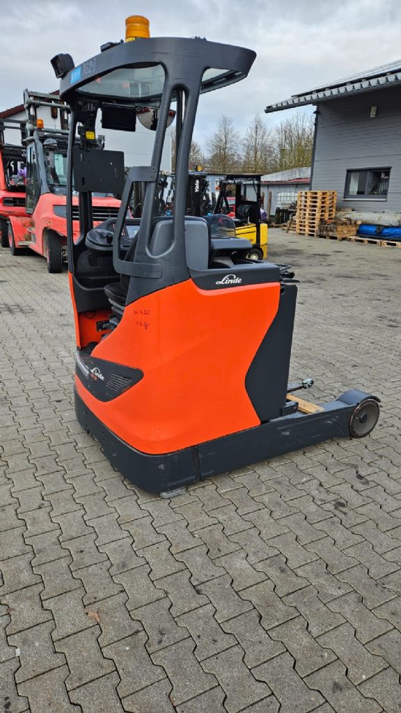 Linde R 16 HD-01 Schubmaststapler www.kompass-stapler.de