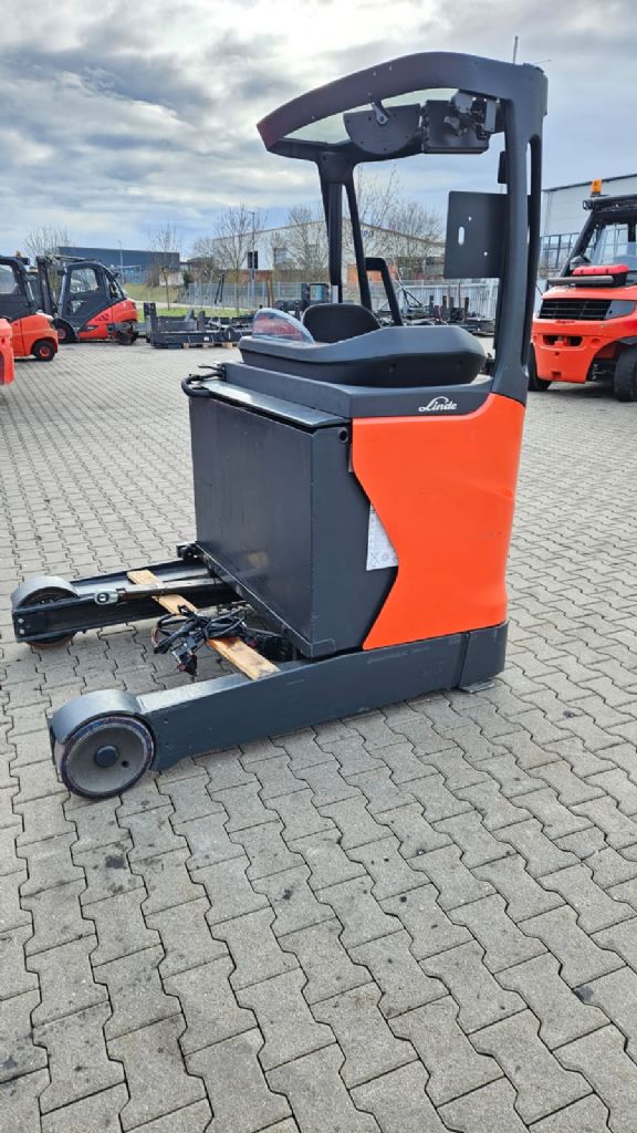 Linde R 16 HD-01 Schubmaststapler www.kompass-stapler.de