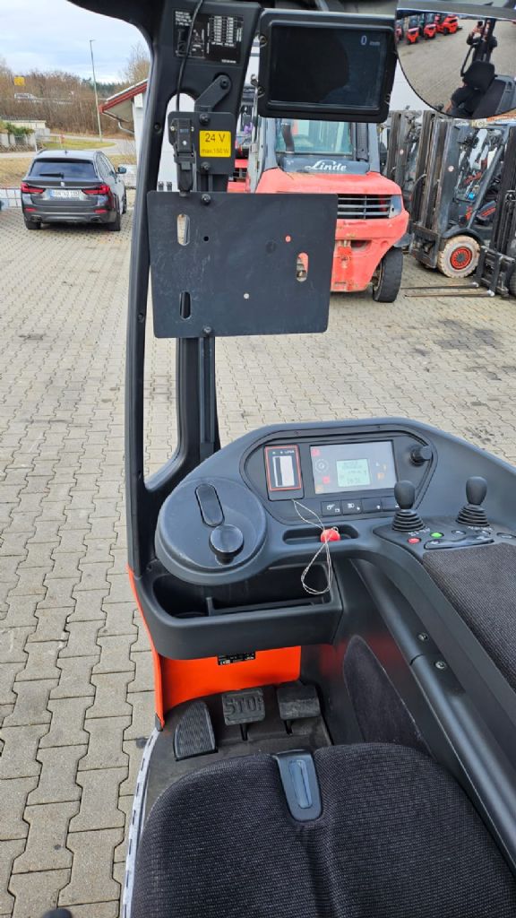 Linde R 16 HD-01 Schubmaststapler www.kompass-stapler.de