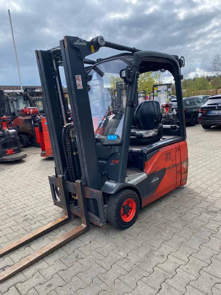 Linde E 16-02 Elettrico 3 ruote www.kompass-stapler.de