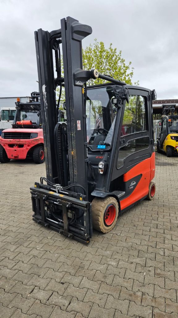 Linde E 30 HL-01/600 Electric 4-wheel forklift www.kompass-stapler.de