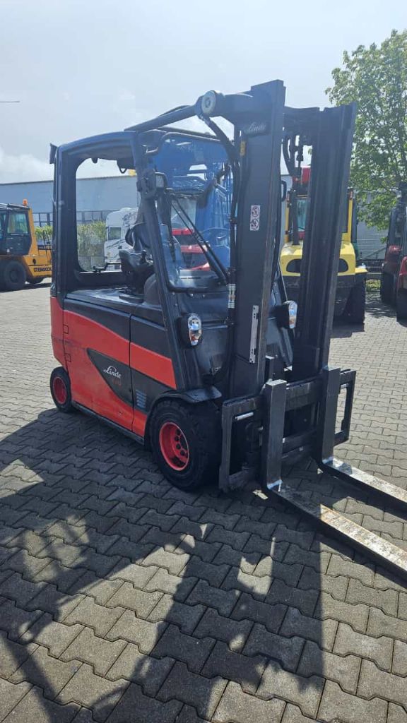 Linde E 30 HL-01/600 Elektro 4 Rad-Stapler www.kompass-stapler.de