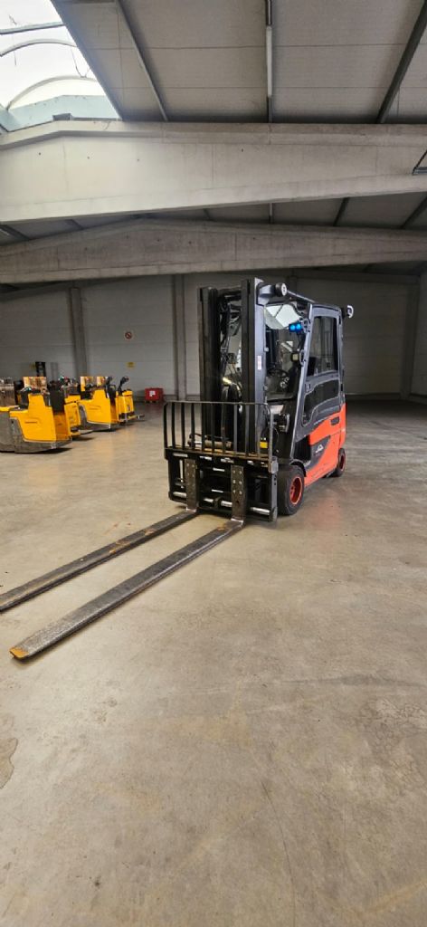 Linde E 30 HL-01/600 Electric 4-wheel forklift www.kompass-stapler.de