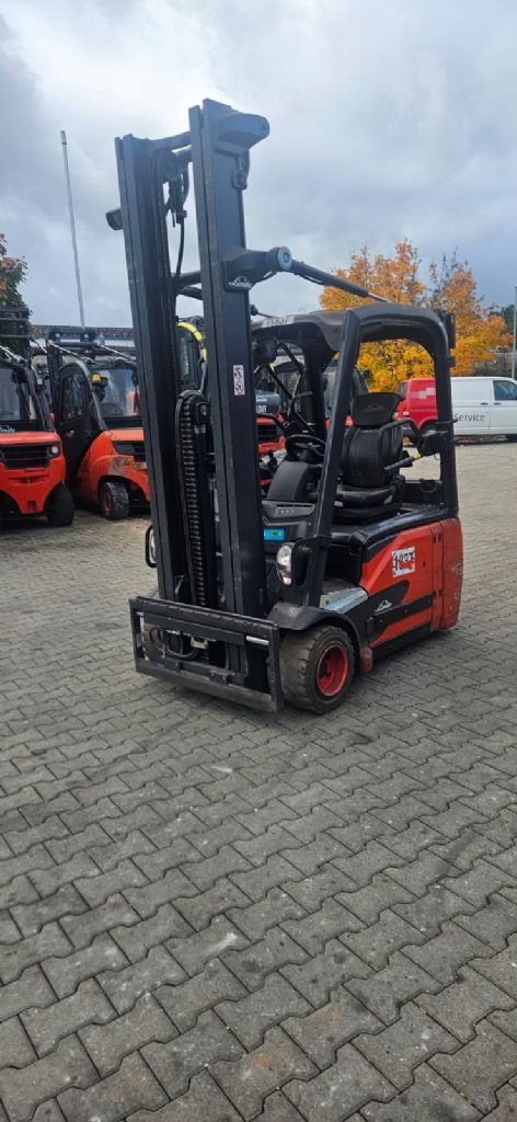 Linde E 18-02 Electric 3-wheel forklift www.kompass-stapler.de