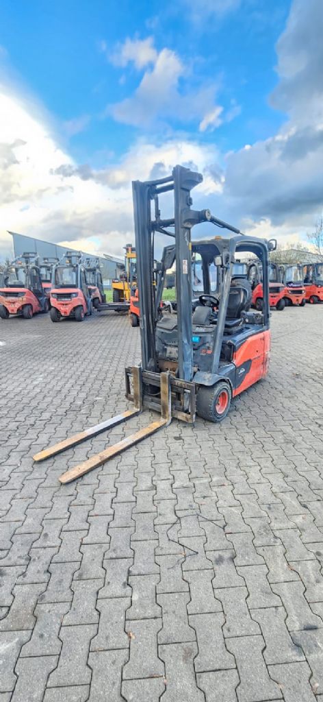 Linde E 18-02 Electric 3-wheel forklift www.kompass-stapler.de