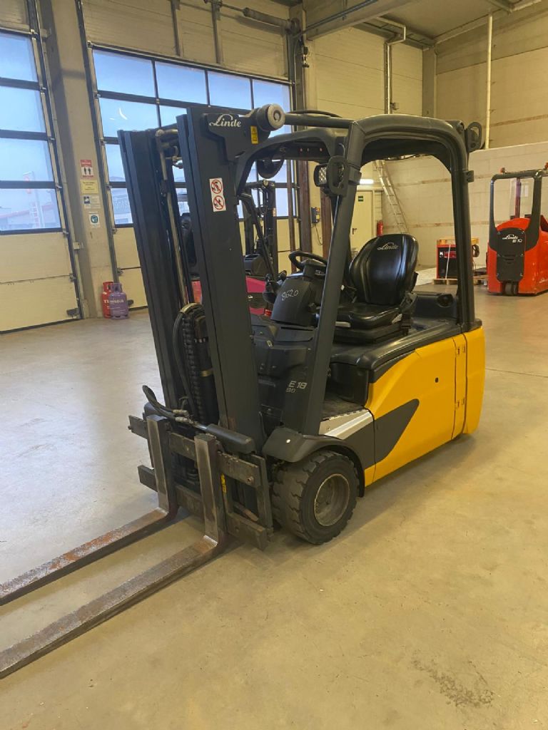 Linde E 18 L-02 Electric 3-wheel forklift www.kompass-stapler.de