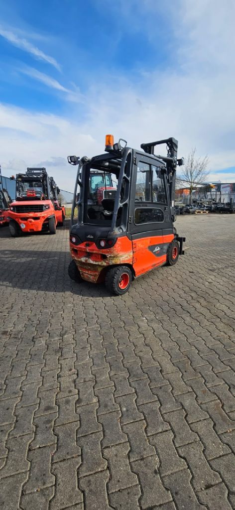 Linde E 25 L-01 Elektro 4 Rad-Stapler www.kompass-stapler.de