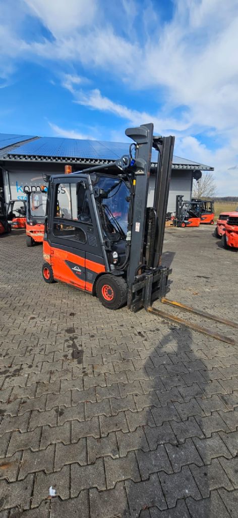 Linde E 25 L-01 Elektro 4 Rad-Stapler www.kompass-stapler.de