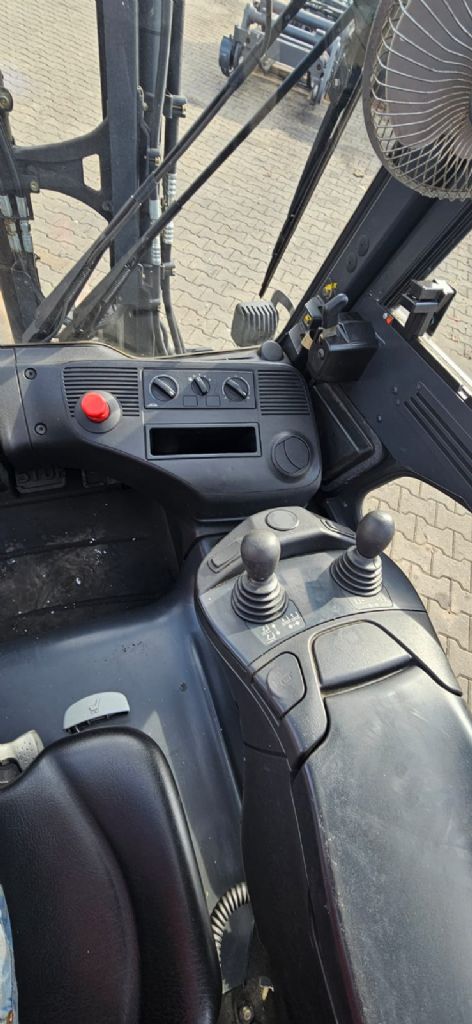 Linde E 25 L-01 Elektro 4 Rad-Stapler www.kompass-stapler.de