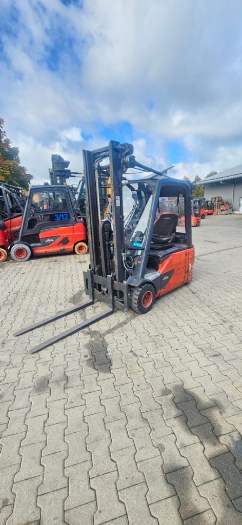 Linde E 18 L-02 Electric 3-wheel forklift www.kompass-stapler.de