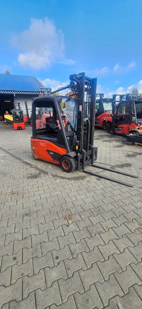 Linde E 18 L-02 Elektro 3 Rad-Stapler www.kompass-stapler.de