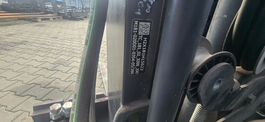 Linde E 18 L-02 Elektro 3 Rad-Stapler www.kompass-stapler.de