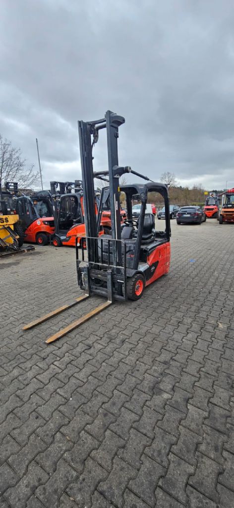 Linde E 16-02 Electric 3-wheel forklift www.kompass-stapler.de