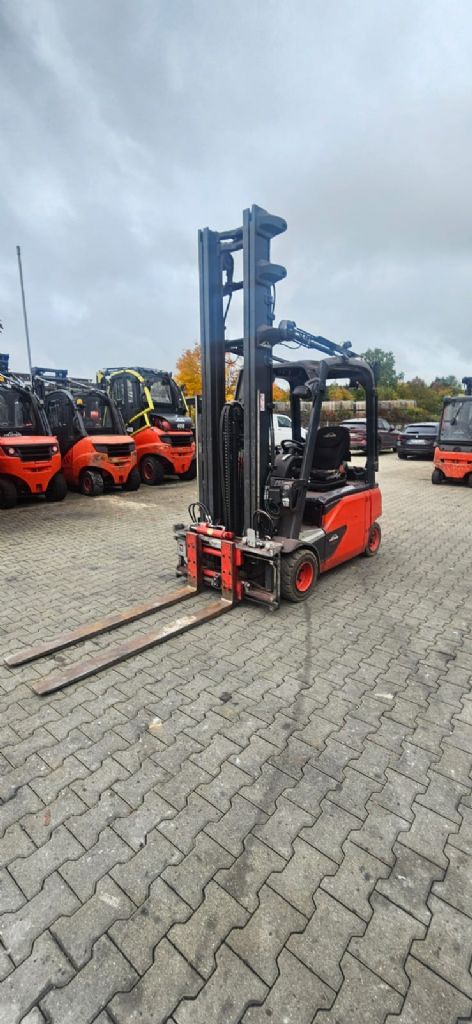 Linde E 20 PL-02 Electric 4-wheel forklift www.kompass-stapler.de