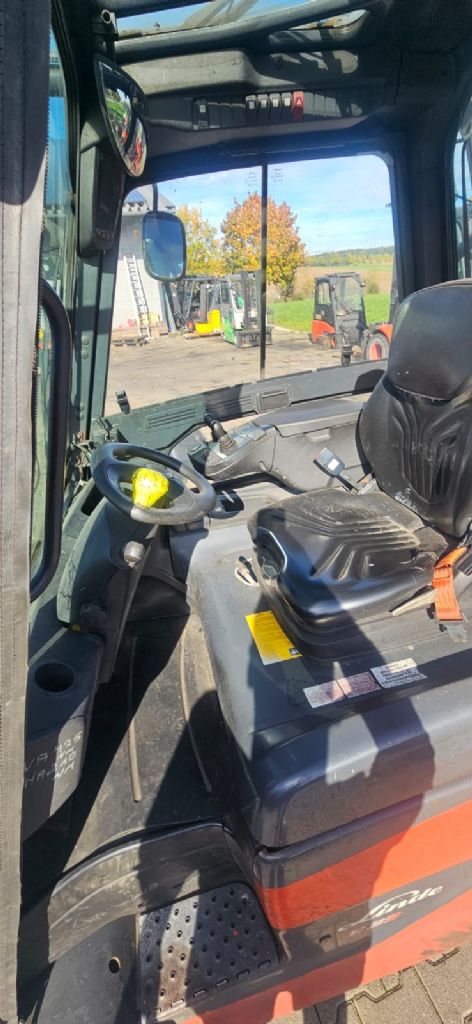 Linde E 35 HL-01 Elektro 4 Rad-Stapler www.kompass-stapler.de