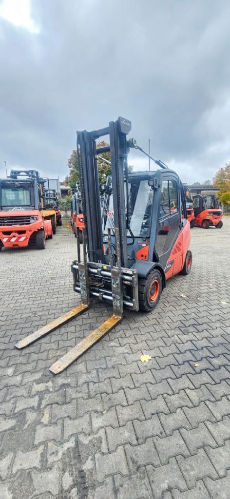 Linde H 30 D-02 Diesel Forklift www.kompass-stapler.de