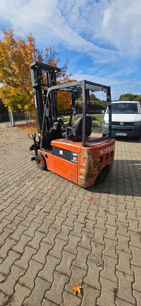 Nissan GN01L18HQ Elektro 3 Rad-Stapler www.kompass-stapler.de