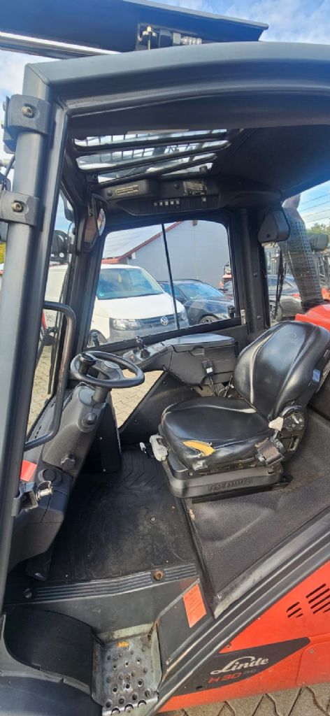 Linde H 30 T-02 Treibgasstapler www.kompass-stapler.de