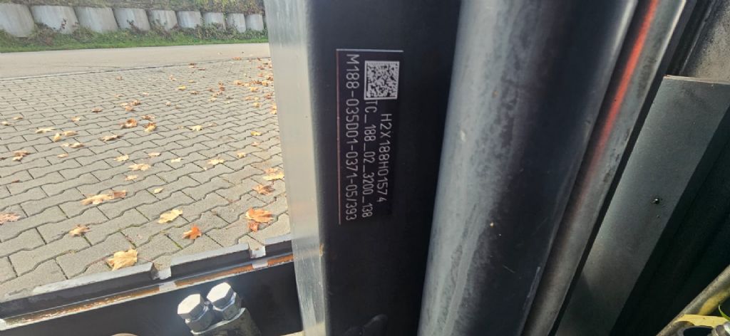 Linde H 30 T-02 Treibgasstapler www.kompass-stapler.de