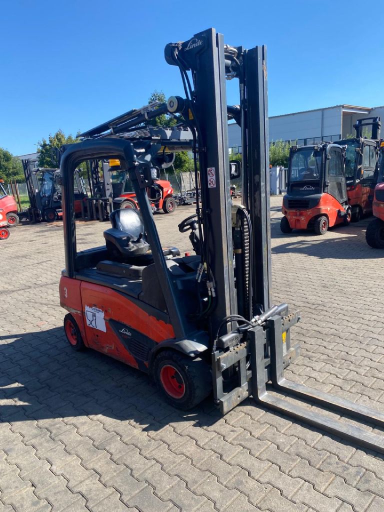 Linde E 20 PL-02 Elektro 4 Rad-Stapler www.kompass-stapler.de
